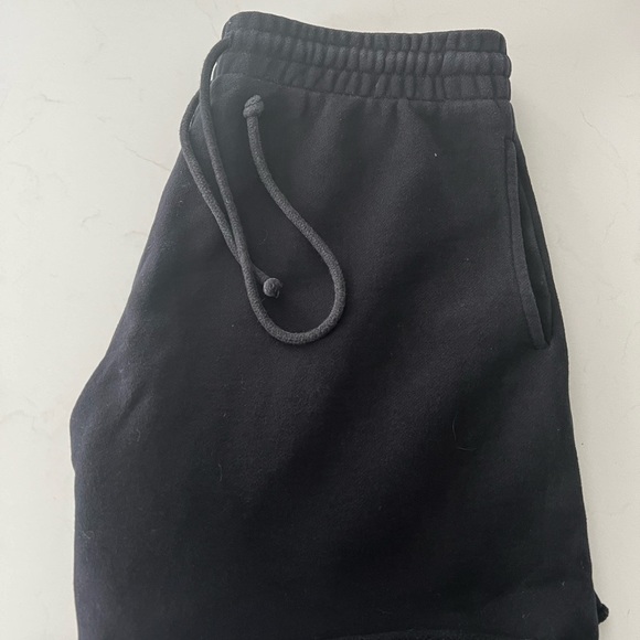 Aritzia Sweatshorts - Picture 2 of 2